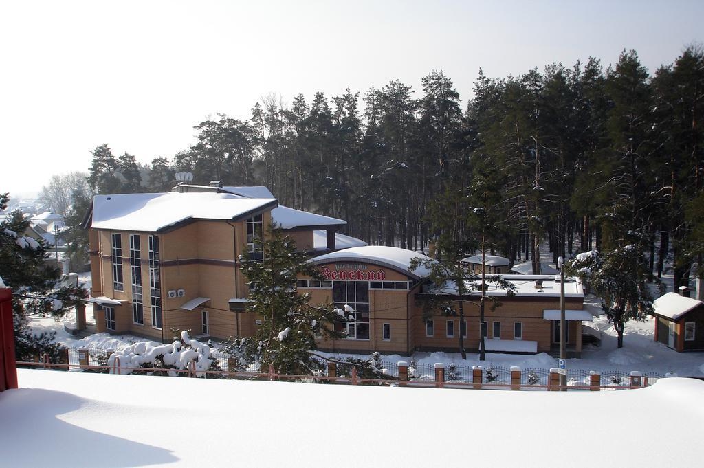 Hotel-Restaurant Complex Vensky 브로바리 외부 사진